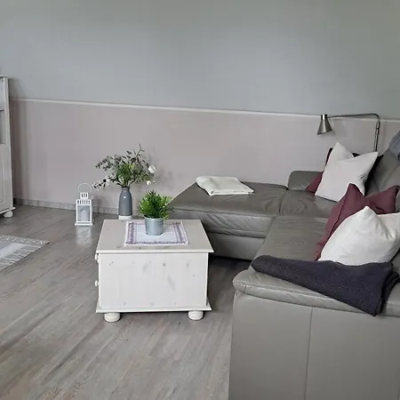 Apartment Schoene In Ruhiger Lage *