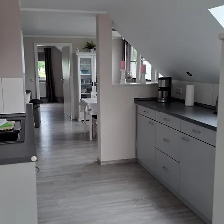 Apartment Schoene In Ruhiger Lage